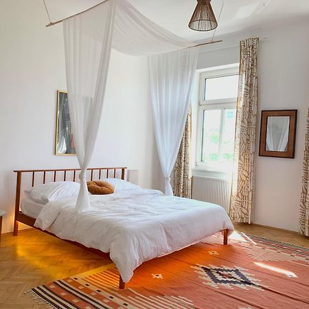 Bamboo City Apartment : A Cozy Family Haven In Vienna'S 9Th District Exteriör bild